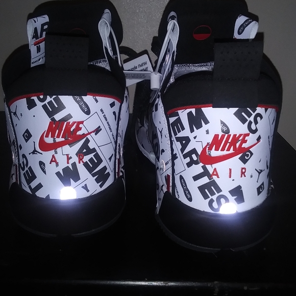 Shoes - Picture 3 of 4